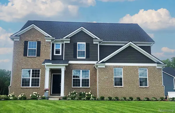 22262 Wagee Court, SouthLyon, MI 48178