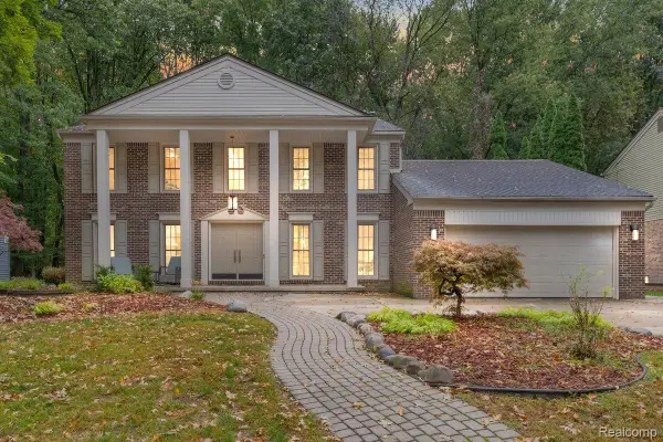 18500 Mayfield Street, Livonia, MI 48152