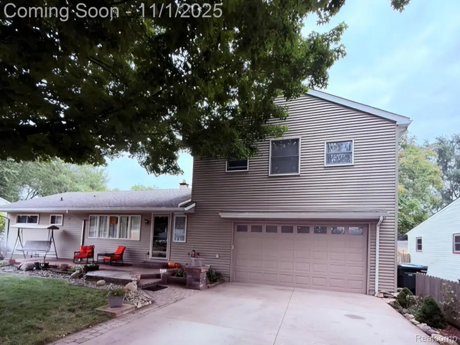 48212 Cardinal Drive, Shelby Charter Township, MI 48317 - Image #2