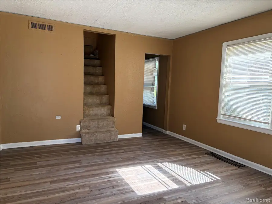 18162 Heyden Street, Detroit, MI 48219 - Image #2