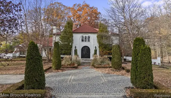 5190 Clarendon Crest Street, BloomfieldHills, MI 48302