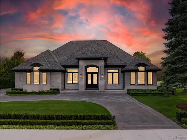 4592 Pinnacle Boulevard, Rochester, MI 48306