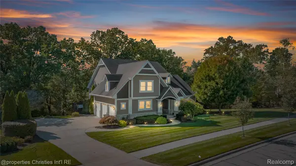 1010 Riverside Street, Milford, MI 48381