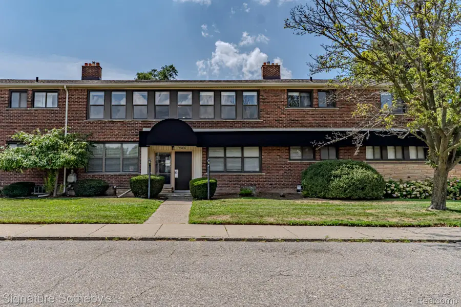 25835 Woodward Avenue #101, Royal Oak, MI 48067 - Image #2