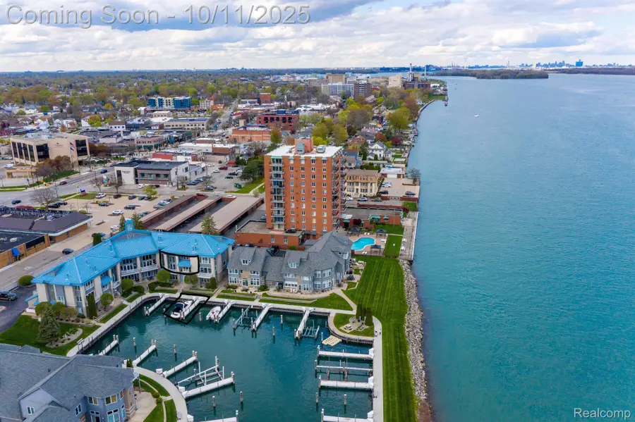 22 Kreger Drive, Wyandotte, MI 48192 - Image #2