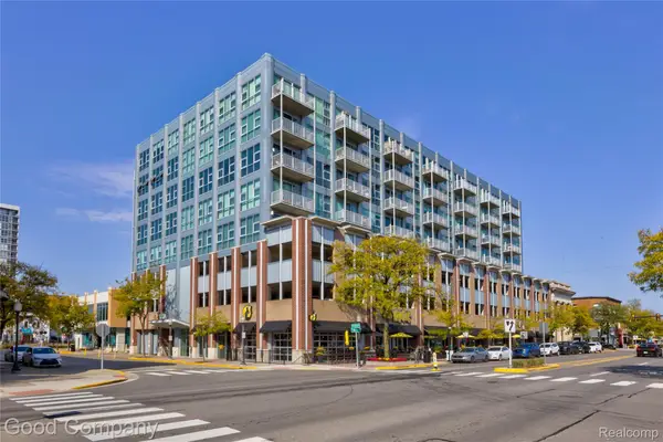 100 W 5th Street #604, RoyalOak, MI 48067