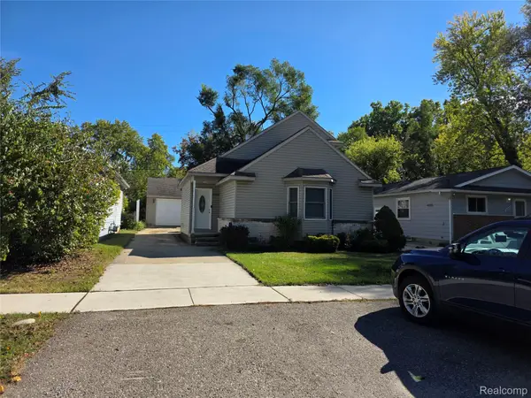 18626 Inkster Road, Redford, MI 48240