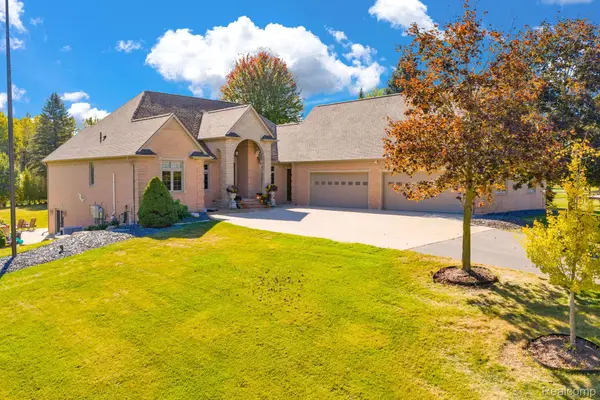 7260 34 Mile Road, Bruce, MI 48065