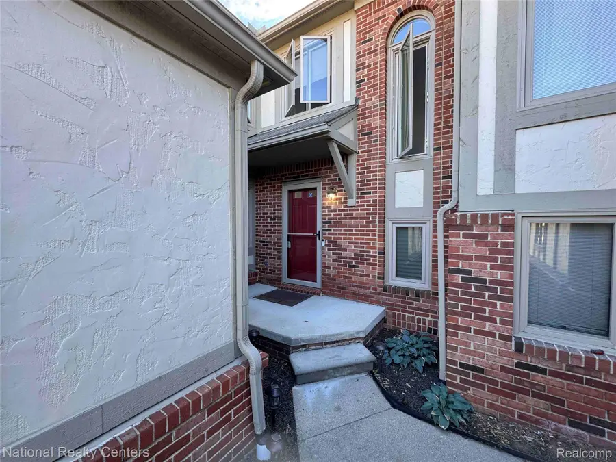 42285 Saratoga Circle, Canton, MI 48187 - Image #2