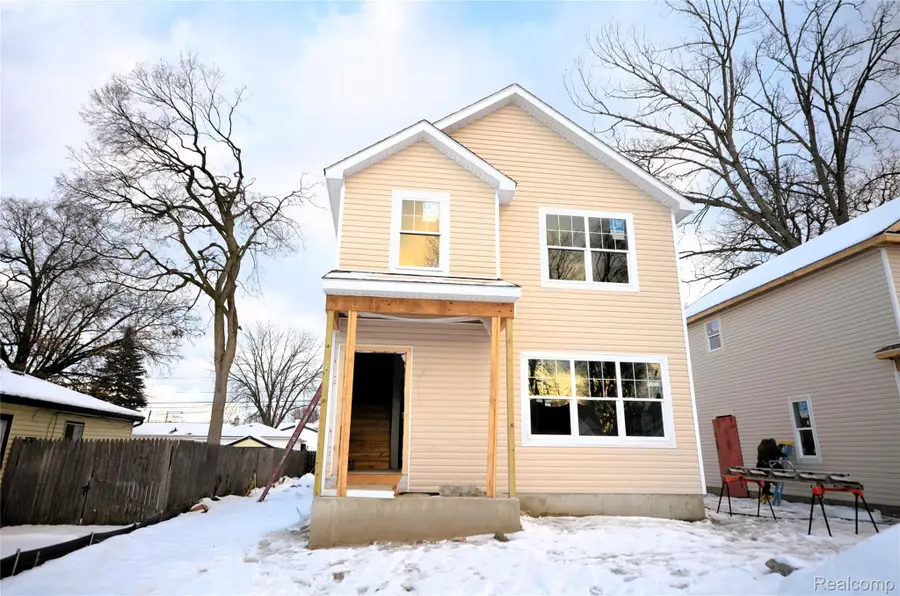 27828 Groveland St, Madison Heights, MI 48071 - Image #2