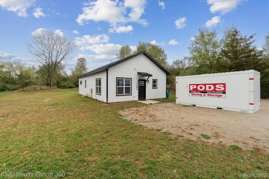 2084 W W Fenwick Road, Fenwick, MI 48834 - Image #2