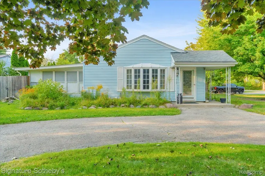 21769 Ulrich Street, Clinton Township, MI 48036 - Image #2