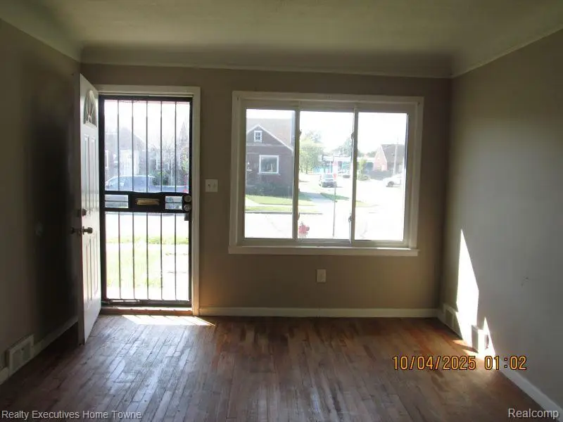 5114 Wayburn Street, Detroit, MI 48224 - Image #3
