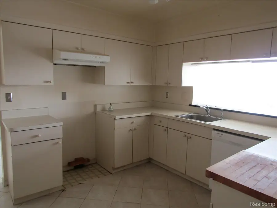 15801 Providence Drive #10C, Southfield, MI 48075 - Image #3