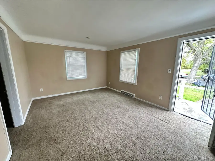 20561 Pelkey Street, Detroit, MI 48205 - Image #3