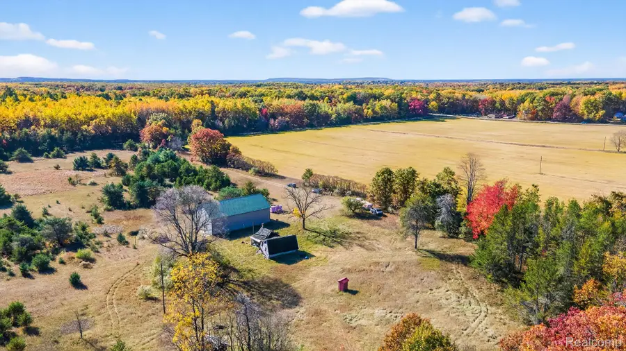17760 Flarity Road, Brethren, MI 49619 - Image #2