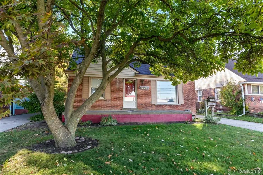 33561 Forest Street, Wayne, MI 48184 - Image #3