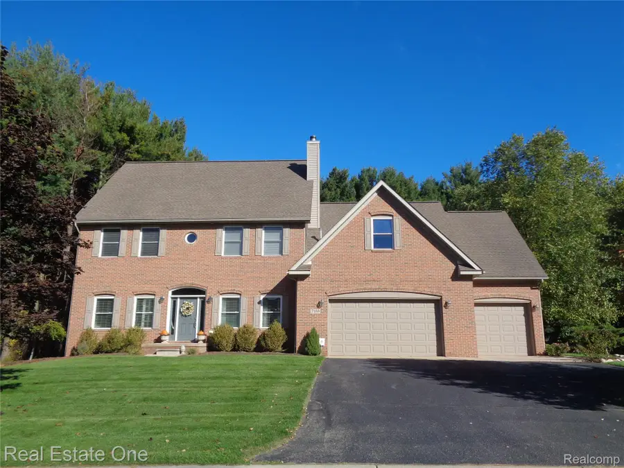 7155 Campbell Mills Court, Brighton, MI 48116 - Image #2