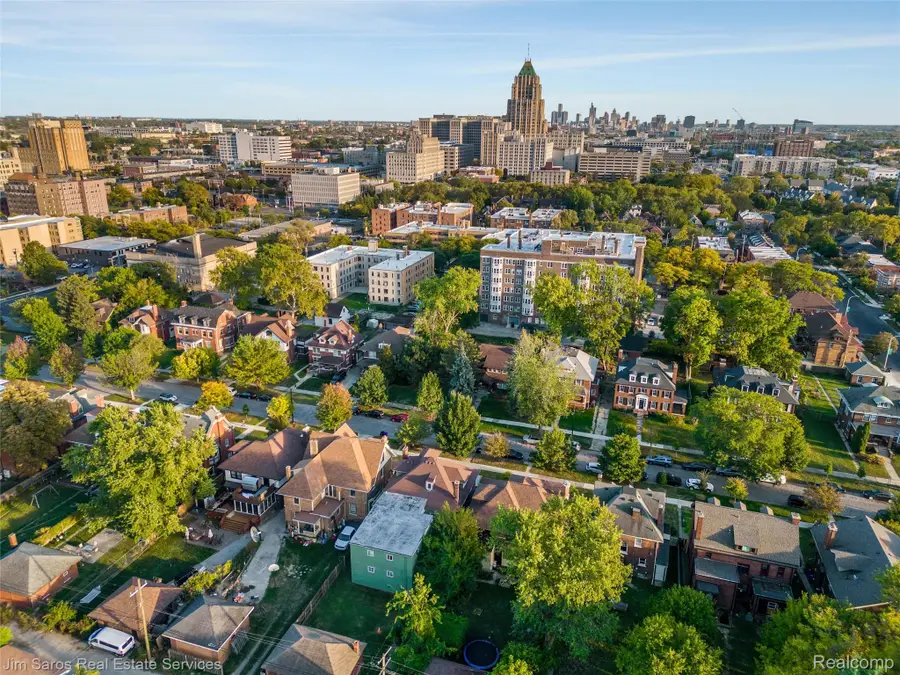 710 Virginia Park Street, Detroit, MI 48202 - Image #2