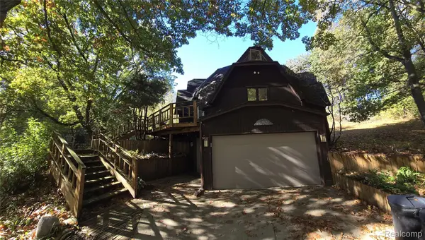 1045 Bald Eagle Lake Road, Ortonville, MI 48462