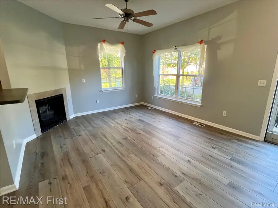 43203 Strand Drive, Sterling Heights, MI 48313 - Image #3