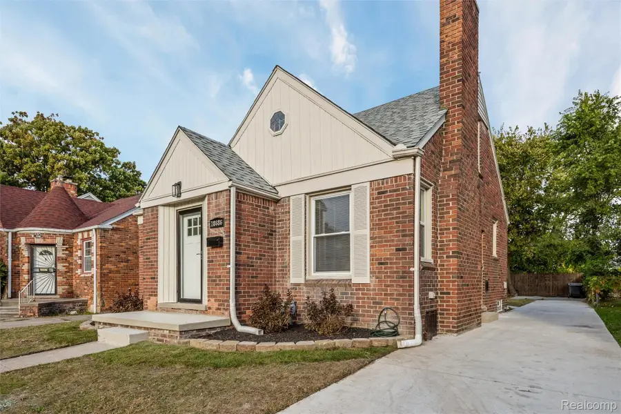 18686 Snowden Street, Detroit, MI 48235 - Image #2