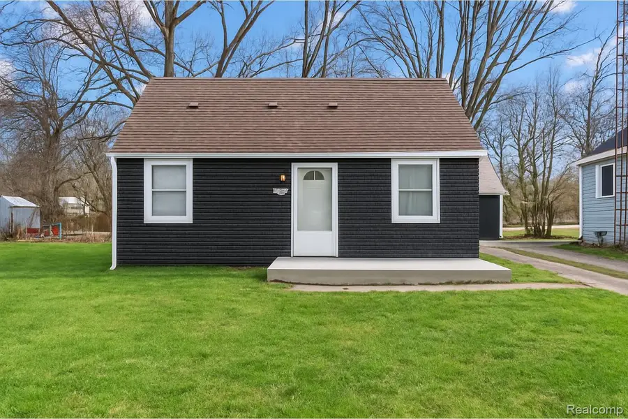 1442 Mintola Avenue, Flint, MI 48532 - Image #2