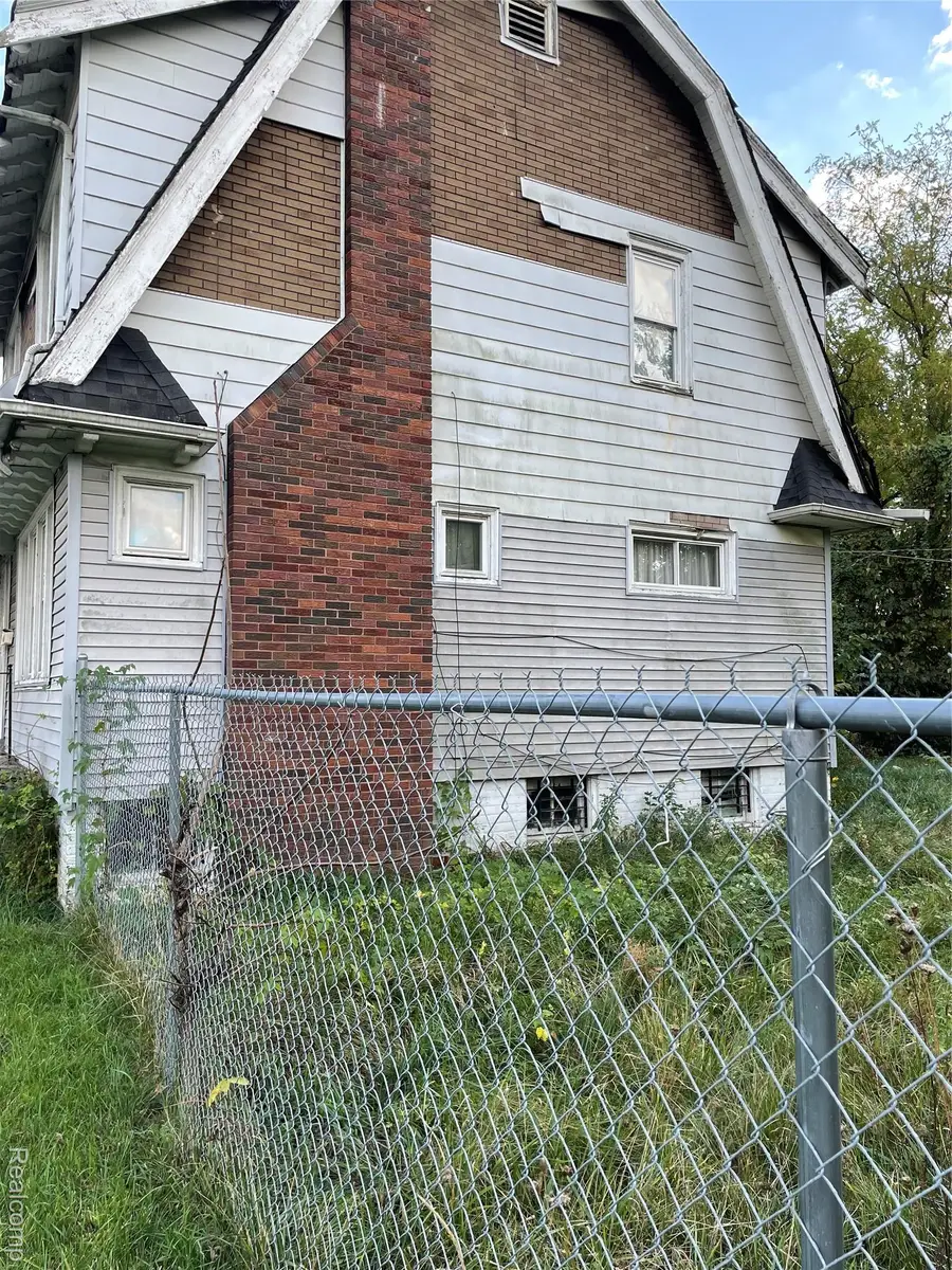 11409 Pinehurst Street, Detroit, MI 48204 - Image #3