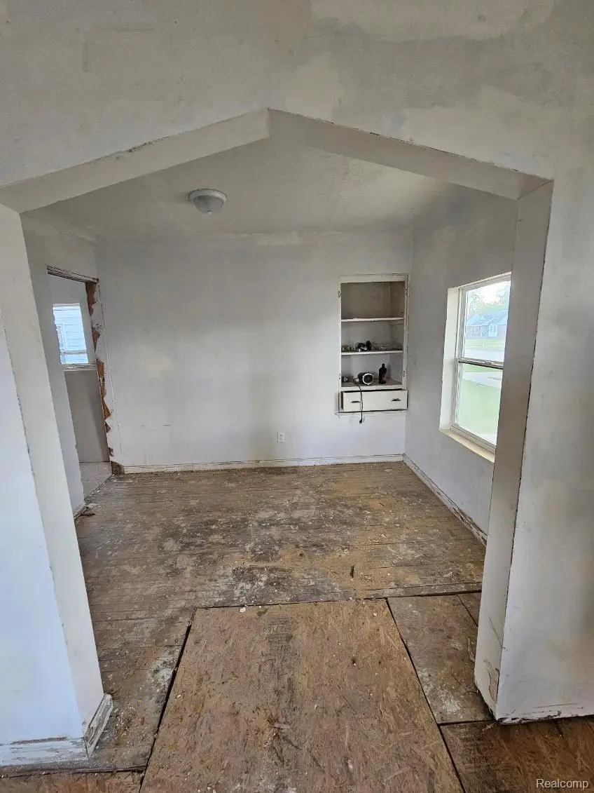 8686 Artesian Street, Detroit, MI 48228 - Image #2