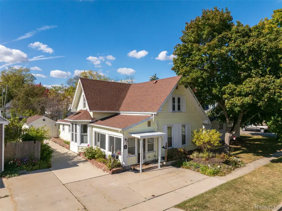 206 S 4th Street, Saint Clair, MI 48079 - Image #2