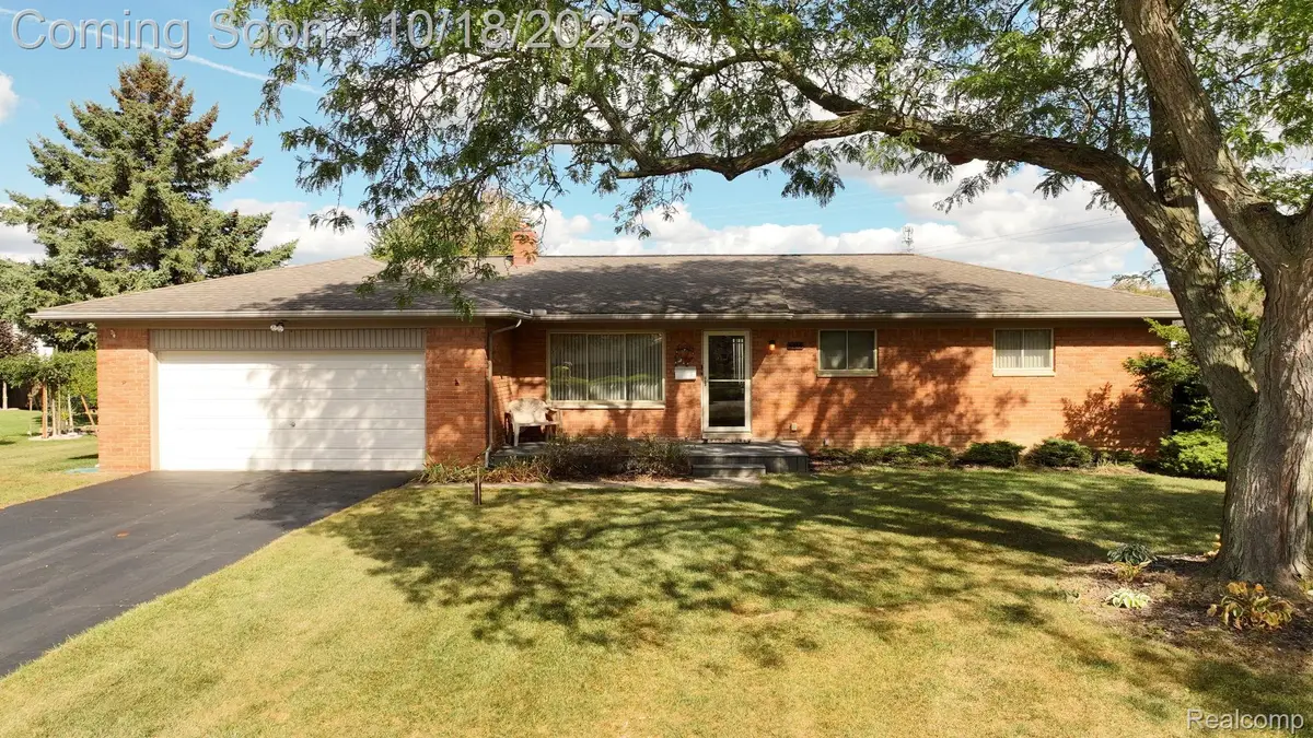 4148 Conne Mara Lane, Waterford, MI 48329 - Image #1