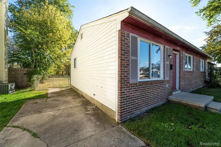 13740 Leonard Avenue, Warren, MI 48089 - Image #3