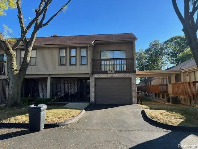 29120 Evergreen Road #17, Southfield, MI 48076 - Image #1