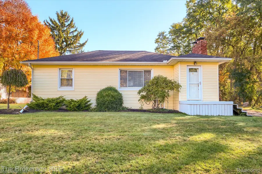 5400 N Center Road, Genesee, MI 48506 - Image #2