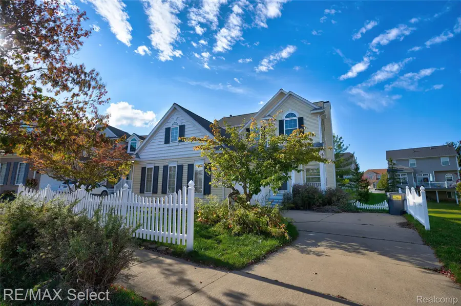 88 Champlain Boulevard, Howell, MI 48843 - Image #2