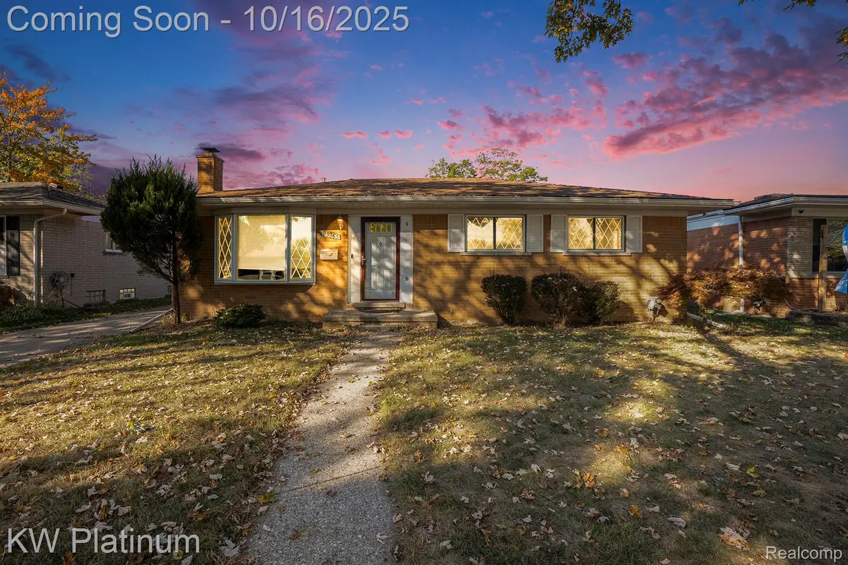 29365 Dover Avenue, Warren, MI 48088 - #1