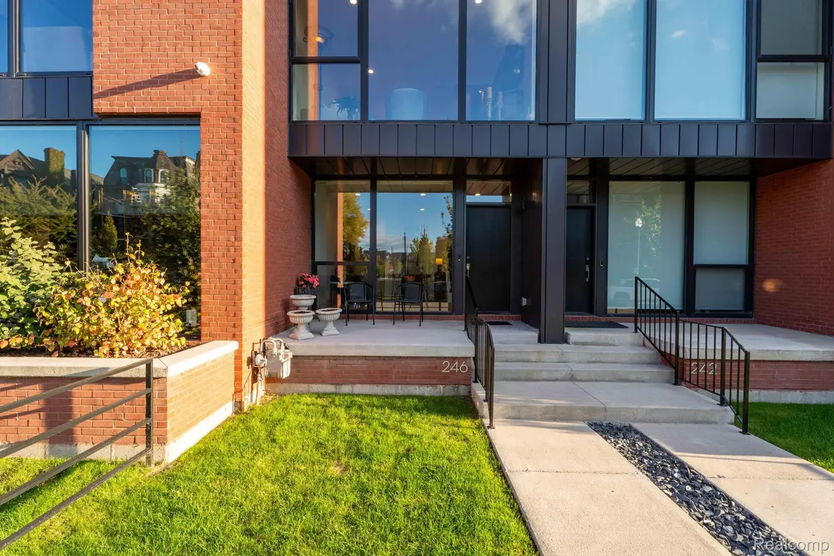 246 Edmund Place, Detroit, MI 48201 - Image #1