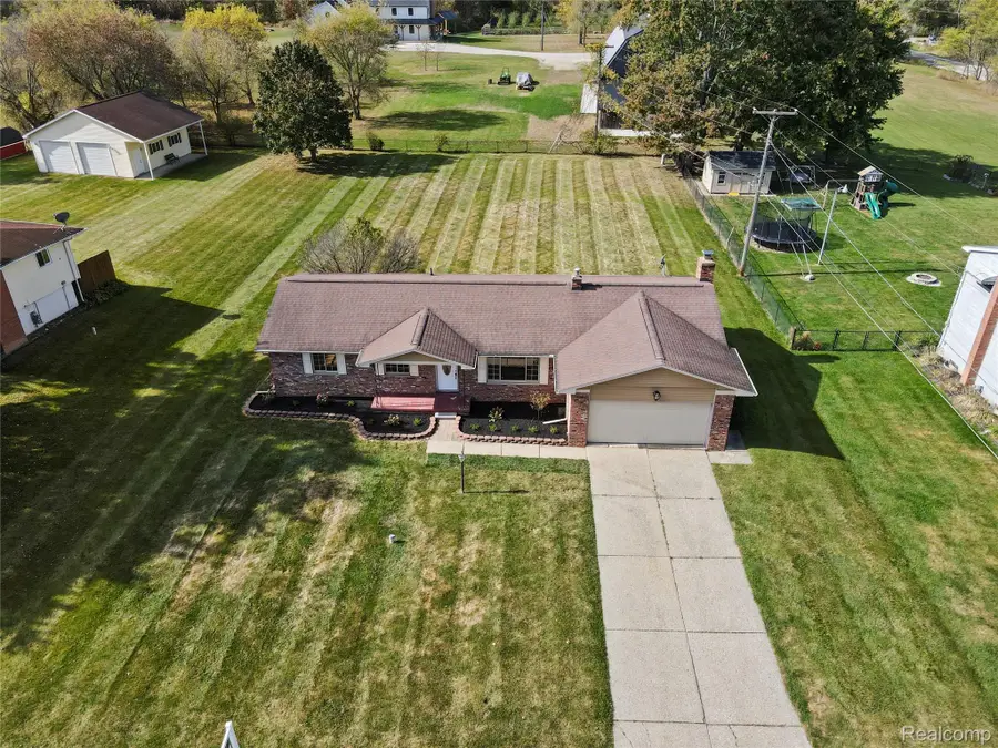 10030 Shadybrook Lane, Grand Blanc Charter Township, MI 48439 - Image #3