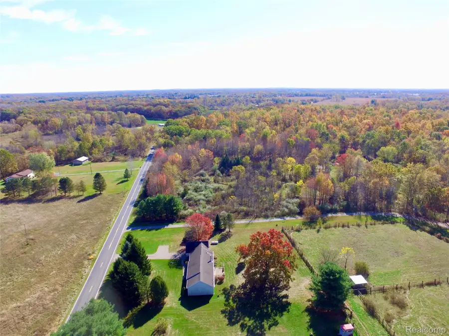 3522 Dexter Trail, Stockbridge, MI 49285 - Image #2