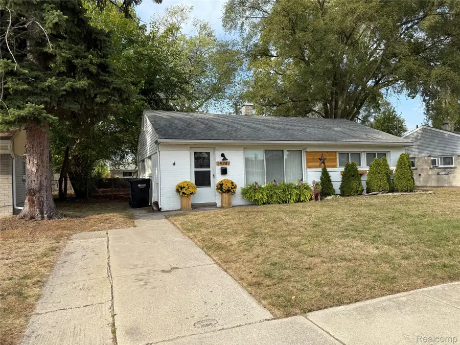 25747 Miracle Drive, Madison Heights, MI 48071 - Image #2