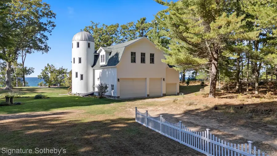 8282 W Harrison Road, Mears, MI 49436 - Image #2