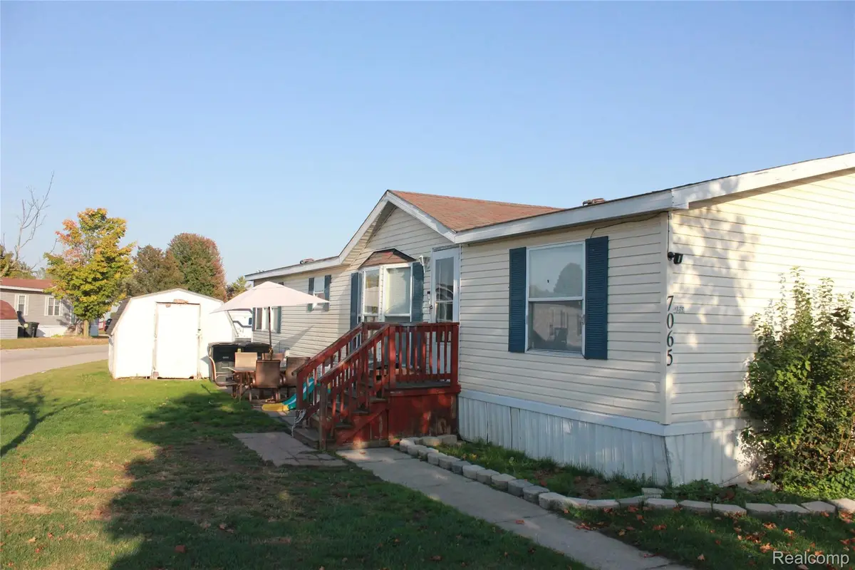 7065 El Paso Boulevard, Romulus, MI 48174 - Image #1