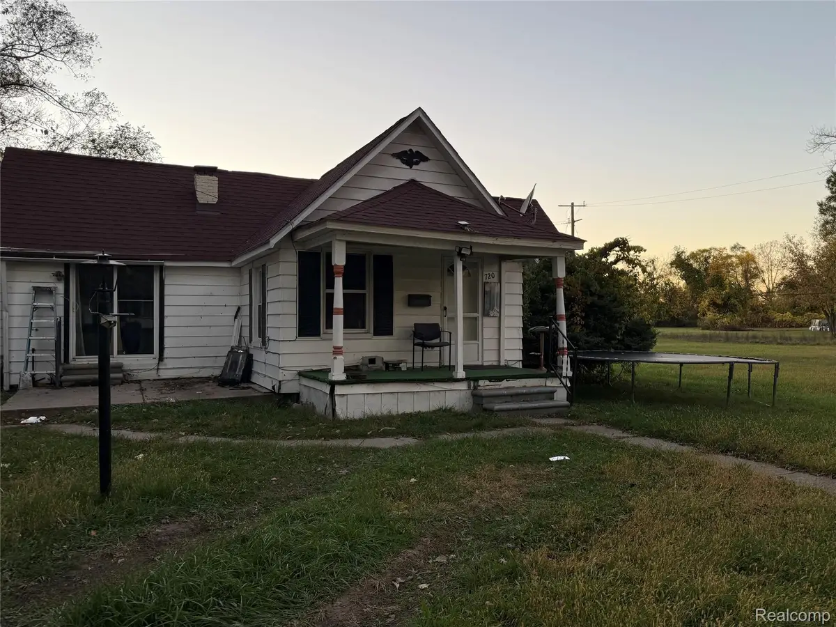 720 Magnolia Drive, Inkster, MI 48141 - Image #1