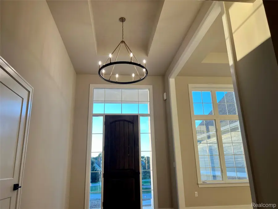 8848 Stonewall E, Clarkston, MI 48348 - Image #2