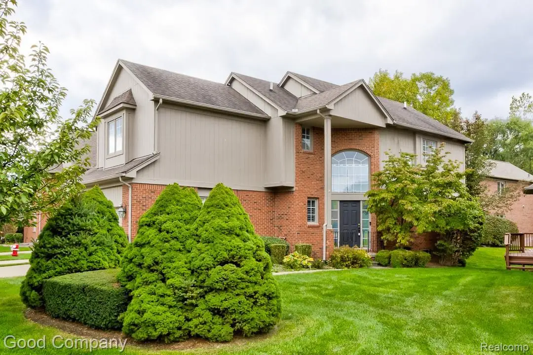 54683 Four Seasons Drive, Shelby Charter Township, MI 48316 - Image #1