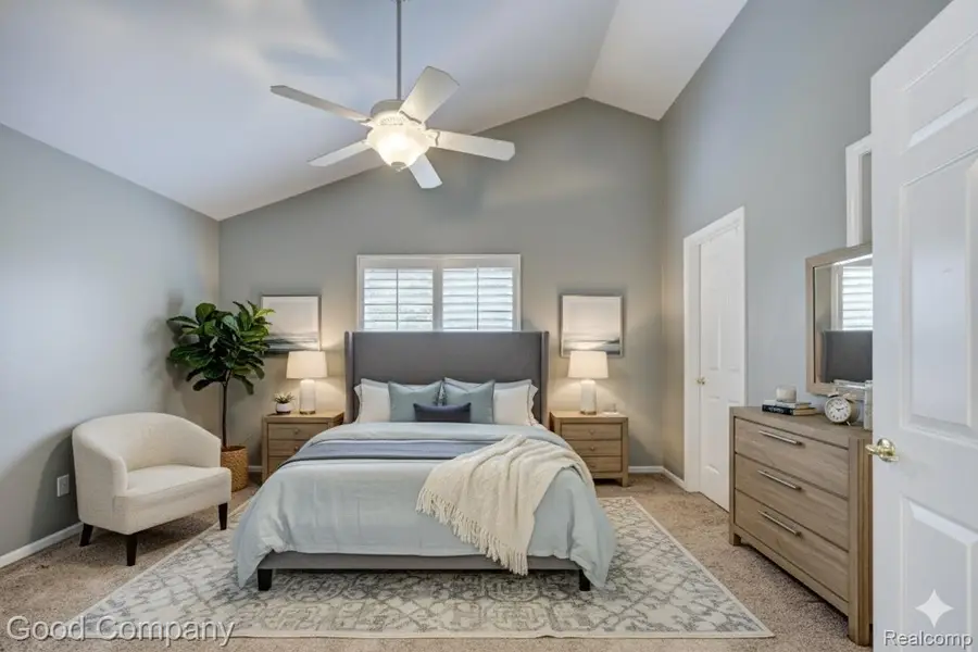 54683 Four Seasons Drive, Shelby Charter Township, MI 48316 - Image #3