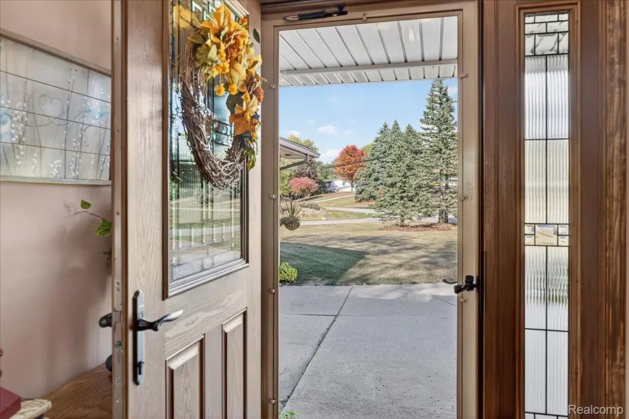 198 Morgan Hill Drive, Orion, MI 48360 - Image #2