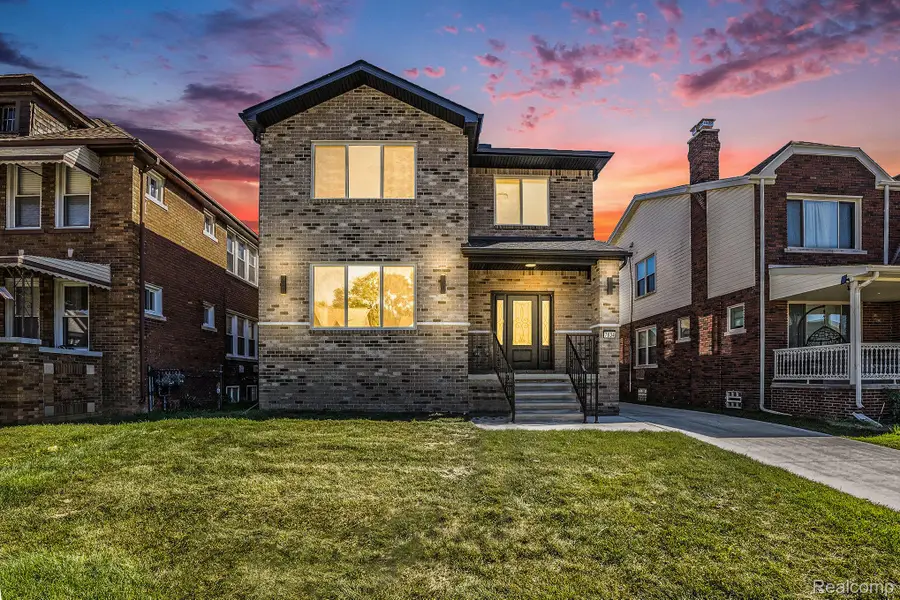 7634 Pinehurst Street, Dearborn, MI 48126 - Image #2