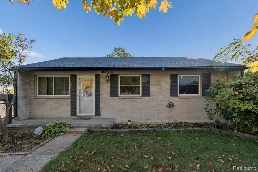 803 Dorset Avenue, Ypsilanti, MI 48198 - Image #3