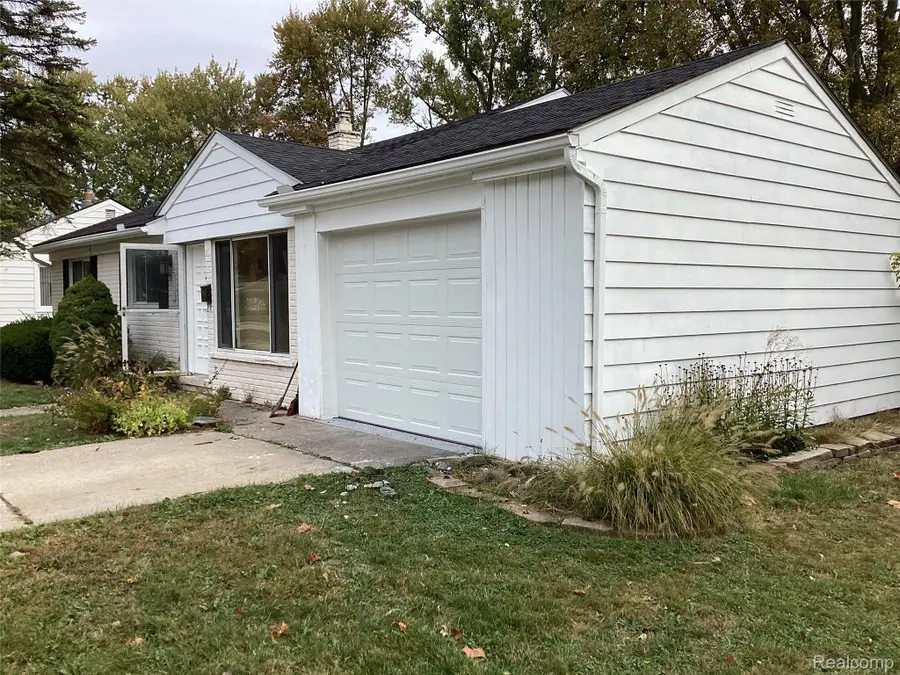 28464 Stuart Avenue, Southfield, MI 48076 - Image #3